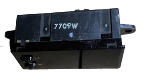 95 96 97 98 99 Nissan Maxima Dash Digital Clock 7709W Black - Bild 1 von 3