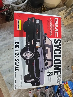 VINTAGE MODEL KIT -LINDBERG  1991 #72504  GMC SYCLONE  BIG 1/20 SCALE - Image 1 of 4
