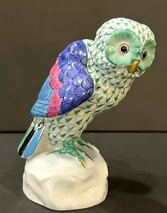 Herend Figurine - Owl on Rock 5016 - Green Fishnet - Picture 1 of 6