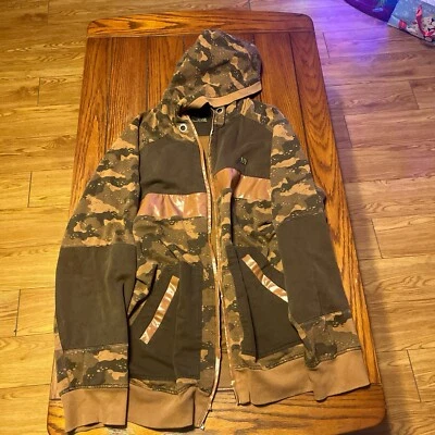 Sudadera con capucha marrón y verde camuflaje cremallera #camouflageZipper rota Foto 1 de 3