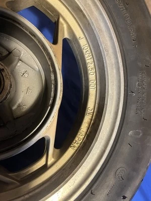 1986 Yamaha Riva 125Z (XC125ZS Scooter Cast Front Wheel 50M-25168-20-8L Lot 2951 - Image 1 of 4