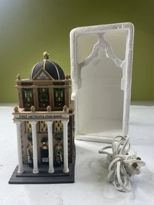 Dept 56 Christmas In The City - First Metropolitan Bank #58823 - Picture 1 of 6