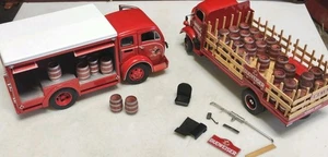 2xDanbury Mint 1938 & 1955 Budweiser Delivery Trucks Lot Diecast 39 Barrels Vintage - Bild 1 von 21