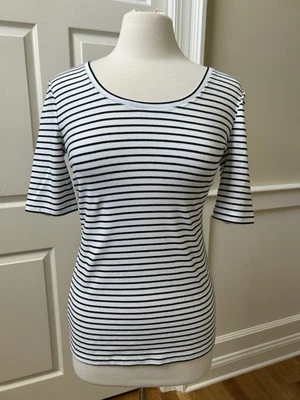 Camiseta Banana Republic Blanca Acanalada Manga Codo Talla Mediana Rayas Negras Nueva con Etiquetas Foto 1 de 4