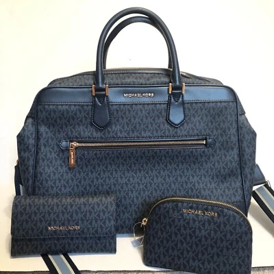 Michael Kors Almirante Azul Viaje Grande Fin de Semana Bolso Conjunto Cartera y Bolsa Cosmética Foto 1 de 4