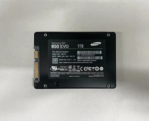 LOT OF 2x MZ7LN1T0HMJP SAMSUNG 850 EVO 1TB 6G SATA 2.5" SFF SSD SOLID STATE - Afbeelding 1 van 2