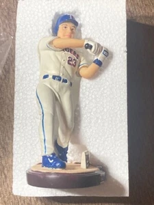 MARK TEIXEIRA TEXAS RANGERS #23 STATUE 2005 IN BOX - Bild 1 von 3