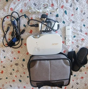 Acer LED Projector K138ST - Picture 1 of 6