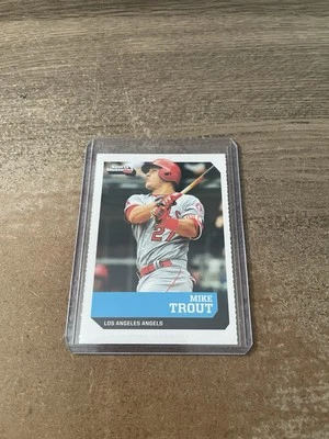 2017 Sports Illustrated MIKE TROUT SI for Kids Series 5 LA Angels #617 - Image 1 of 2