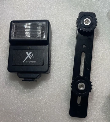 Xit XTCF1BRK Digital Slave Flash for Digital/DSLR Camera.  - Image 1 of 3