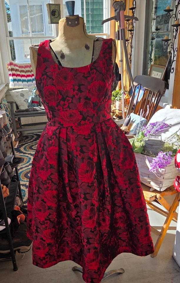 Ivanka Trump Floral-Print Fit & Flare Dress Red & Black Brocade A-Line Small - Image 1 of 4
