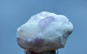 Esemplare di cristallo di scapolite naturale dal Pakistan🇵🇰49 carati - Foto 1 di 6