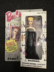 Mattel 1995 Vintage Básico Divertido Barbie Llavero 4" Muñeca Solo Foco 1960 Rubio - Imagen 1 de 2