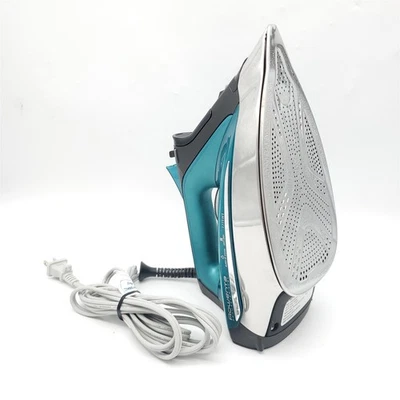 Plancha de vapor Rowenta Pro Master hecha en Alemania para ropa y prendas 210 g/min-negro y verde azulado Foto 1 de 3