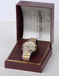 Vintage Seiko Quartz Chronograph Datum Bicolor Herrenuhr 37" - läuft nicht - Bild 1 von 15