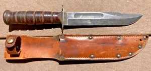 Original WWII USMC US Marine Corps Camillus Fixed Blade Fighting Knife w/ Sheath - Picture 1 of 14