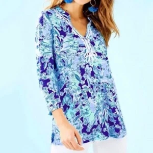 Top túnica Lilly Pulitzer Kaia floral azul blanco costero dobladillo dividido manga 3/4 S - Imagen 1 de 6