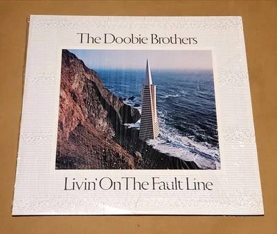 DOOBIE BROTHERS Livin' On The Fault Line USED 1977 LP Rock Vinyl Record WB-3045 - Image 1 of 4