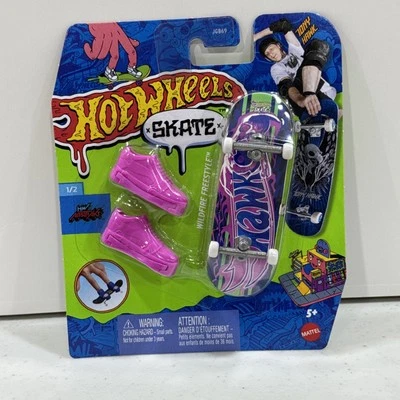 Hot Wheels Skate Tony Hawk “WILDFIRE FREESTYLE” Fingerboard With Shoes 1/2 - Image 1 of 3