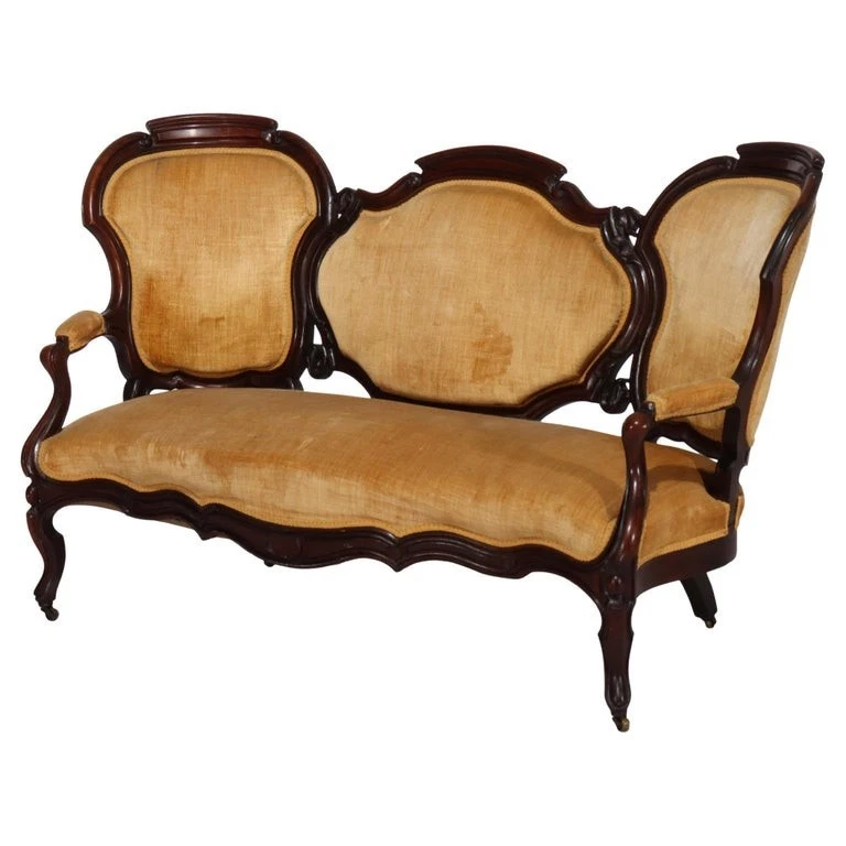 Sofá antiguo victoriano tallado en nogal con respaldo de tres paneles C1880 Foto 1 de 4