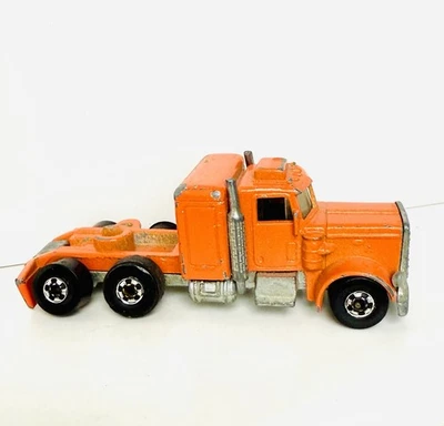 Hot Wheels Steering Rigs Peterbilt Semi 复古压铸黑墙 1981 橙色 — 第 1/4 张图片