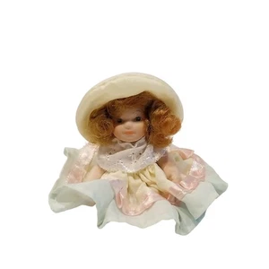 Vintage Cameo Kids Collection Porzellan Miniatur Sammlerpuppe 2,75 Zoll - Bild 1 von 9