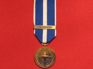 FULL SIZE NATO KOSOVO MEDAL WITH RIBBON IN MINT CONDITION - Picture 1 of 2