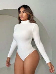 Body para mujer SHEIN SXY de felpa con cuello alto en blanco - talla mediana - Imagen 1 de 5