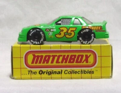 MJ7 Matchbox - 1992 caja amarilla - MB54 Chevrolet Lumina Stock Car - verde Foto 1 de 4