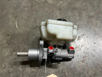 Audi A3 2009 2010 2011 2012 cilindro maestro de freno delantero automático OEM 9532 Foto 1 de 4