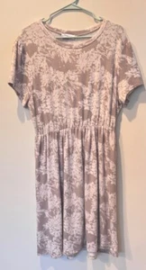 NWT Plus Size Gilli Short Sleeve Floral Dress - Picture 1 of 6