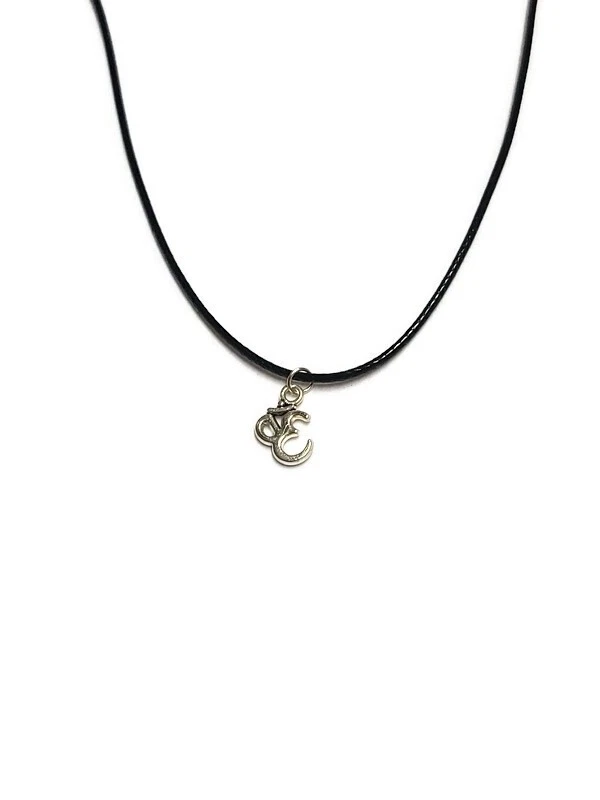 Collar Gargantilla Colgante Ohm Om Símbolo Cuero Negro Ajustable Yoga Unisex  Foto 1 de 4