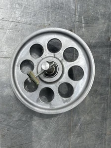 Precor EFX 5.21si Elliptical Pulley (60) - Bild 1 von 3
