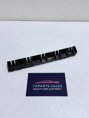 07-14 Jaguar XK XKR Soporte de faldón lateral izquierdo trasero montaje 6W83-290A05 OEM #3579 Foto 1 de 4