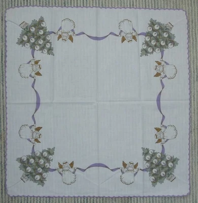 Weihnachtstischdecke - Tischdecke - 75 x 75 cm - mit Christkind - Mitteldecke - Bild 1 von 4