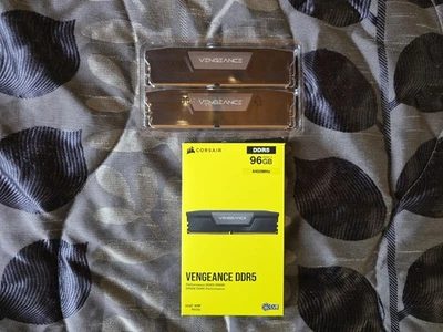 RAM CORSAIR VENGEANCE DDR5 6400 MHz CL32 96GB (48GB X 2)  CMK96GX5M2B6400C32 Kit - Immagine 1 di 2