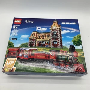 LEGO Disney: Disney Train and Station 71044 - Brand New/Sealed - Picture 1 of 11