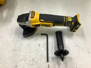 DEWALT DCG405B 20V MAX XR 4.5 in. Brushless Angle Grinder (Tool Only) NEW - Picture 1 of 2