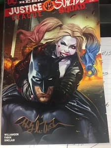 Justice League Vs Suicide Squad 1 Comic Variant Signed Ashley Witter High Grade - Picture 1 of 12