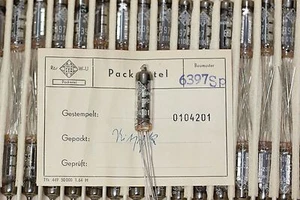 10 X 6397 TELEFUNKEN TUBES. NOS/NIB. TELEFUNKEN TRIODE. SQUARE GETTER, CRYOTREAT - Picture 1 of 3