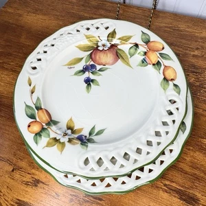 2 Brunelli Italy Tiffany 10.5 Dinner Plates Reticulated Lattice Fruits & Flowers - Picture 1 of 9