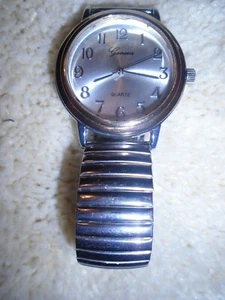 Geneva Quarzwerk Edelstahl Uhr Kann mit dieser Uhr schwimmen Neuer Akku - Bild 1 von 4