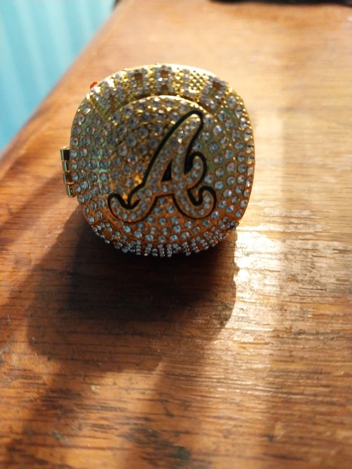 Anel Atlanta Braves World Championship Ring Albies #1 World Series 2021 - Imagem 1 de 4