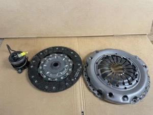 3pce LUK CLUTCH KIT ASTRA J INSIGNIA  MOKKA ZAFIRA 1.4 TURBO  55558917 55558918 - Afbeelding 1 van 2