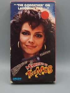 Married to the Mob 1988 Michelle Pfeiffer Alec Baldwin Jonathan Demme Free Ship - Imagen 1 de 3