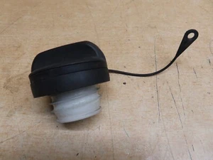 2016 Suzuki Vitara SZ4 1.6 DDIS D16AA - Fuel Filler Cap (B5) - Picture 1 of 2