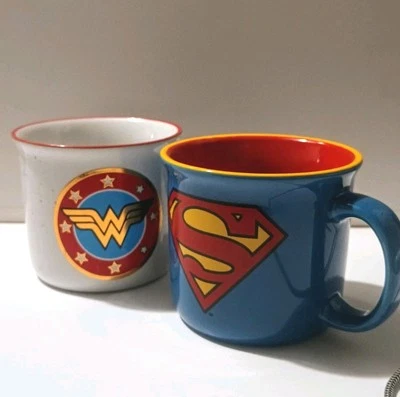 JUEGO DE TAZAS - SPOONTIQUES Superman - Wonder Woman  Foto 1 de 4