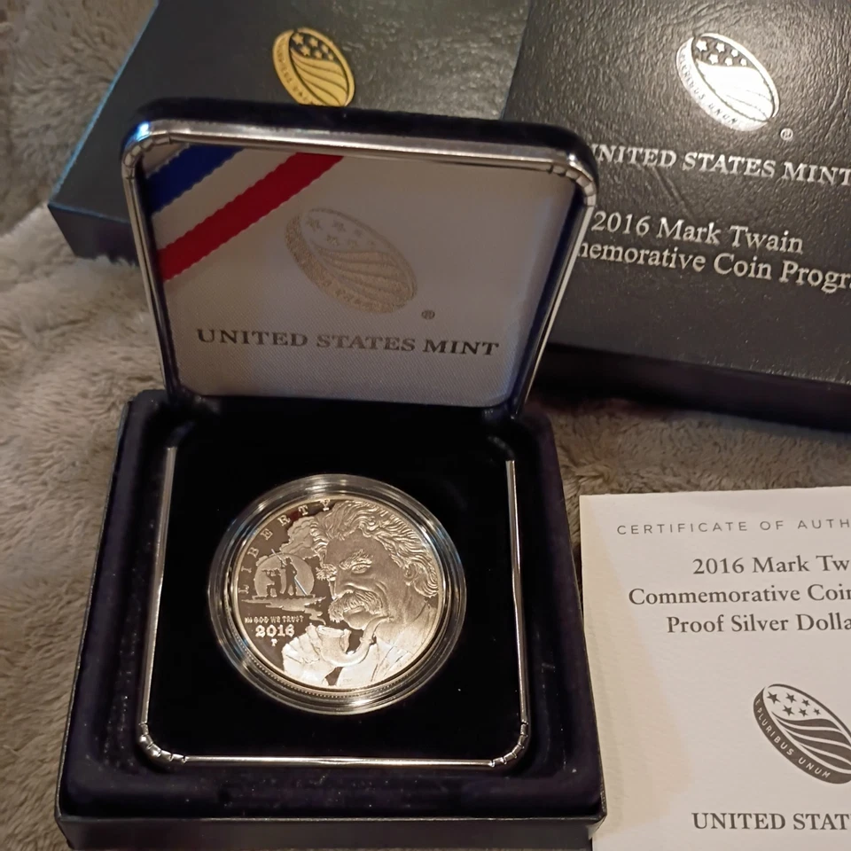 2016-P $1 Proof Mark Twain Commemorative Silver Dollar Coin W/Mint Box & COA. #2 - Image 1 of 4