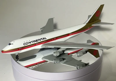 Dragon Wings 1:400 Continental Airlines Boeing 747-143, N603PE, 1968-91 livery - Image 1 of 4