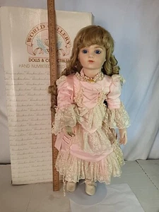 Bambola di porcellana Titianna Patricia Stevens Loveless con scatola - Foto 1 di 24